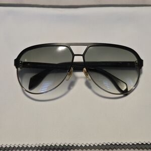 Alexander McQueen Black and Gold Aviator Gradient Sunglasses AMQ 4242